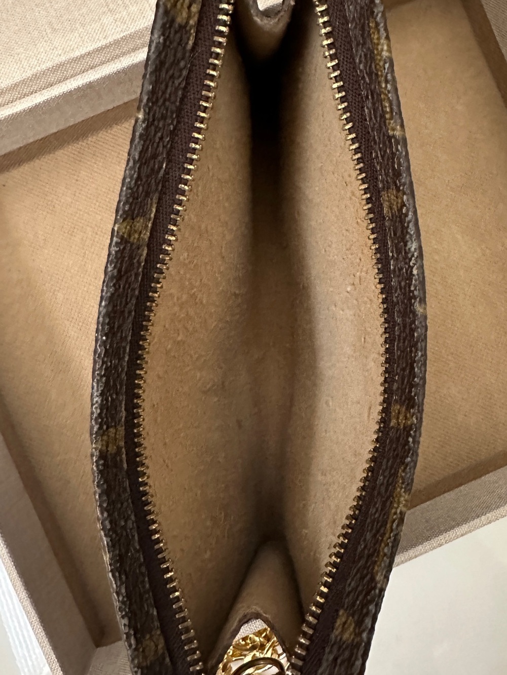 Louis Vuitton Monogram Canvas Brown and Tan Pouch - Picture 5 of 6